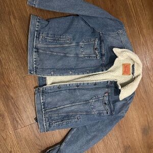 Blue Levi’s Denim Jacket with Sherpa Lining